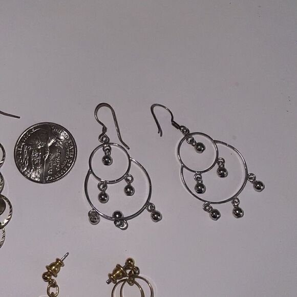 Bundle of 3 Pairs of Dangly Earrings - Picture 3 of 4